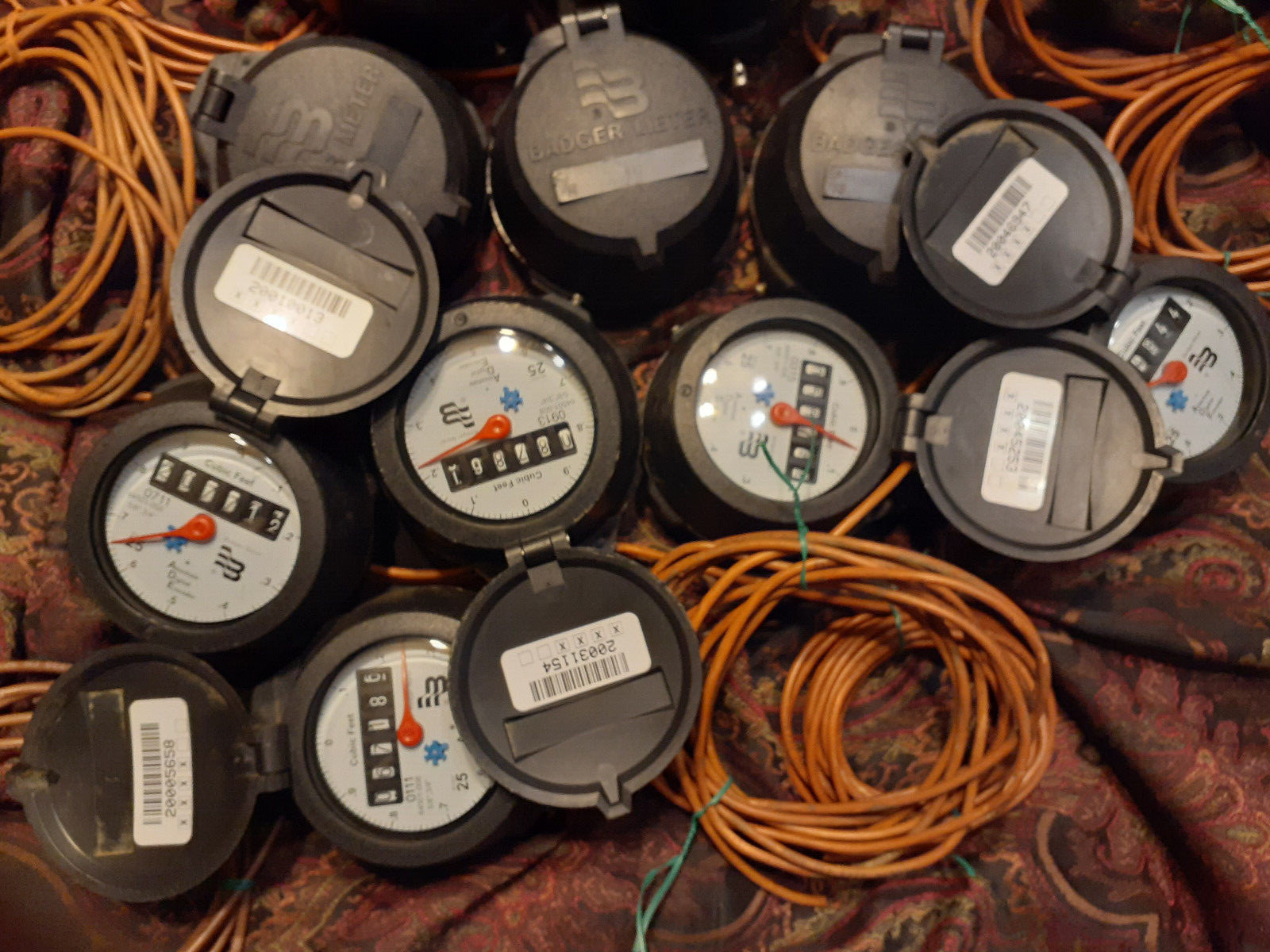 как выглядит 10 Pieces Badger Model 25 Water Meter Dial Registers, Wire, Cubic Feet, Remote. фото