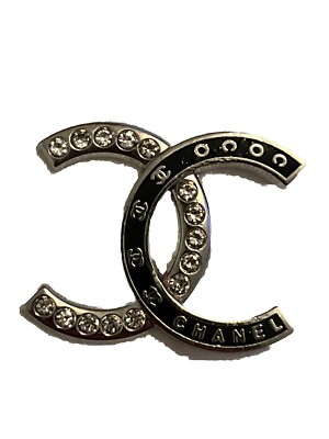 Flat Button Chanel Flat Button Black White Silver logo 32 mm