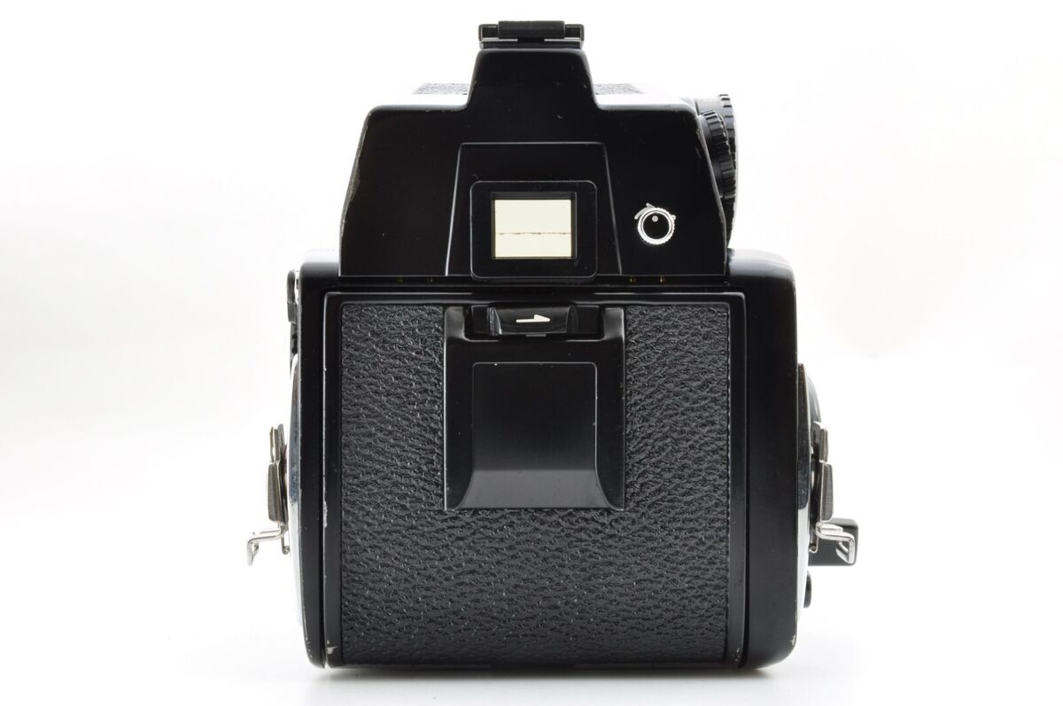 Mamiya M645 1000S Eye Level Finder Sekor C 70mm f2.8 Mamiya M645 1000S Eye Level Finder Sekor C 70mm f2.8
