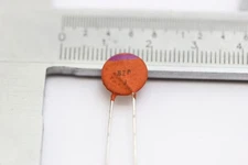 CERAMIC CAPACITOR 82pF 500V 10% PIHER NOS (New Old Stock) 1PC. CA39U1500+F131015