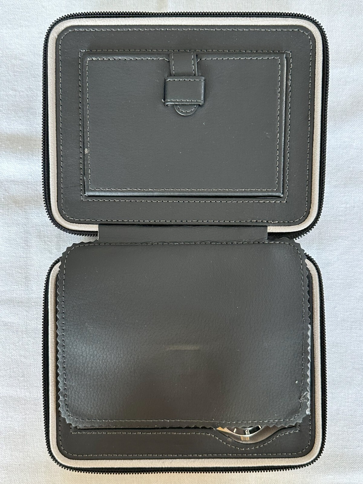 Picture 2 of 11