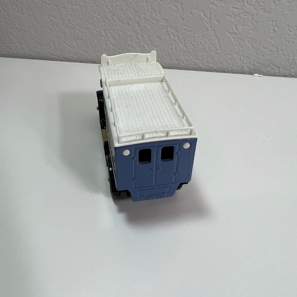 Picture 6 of 6