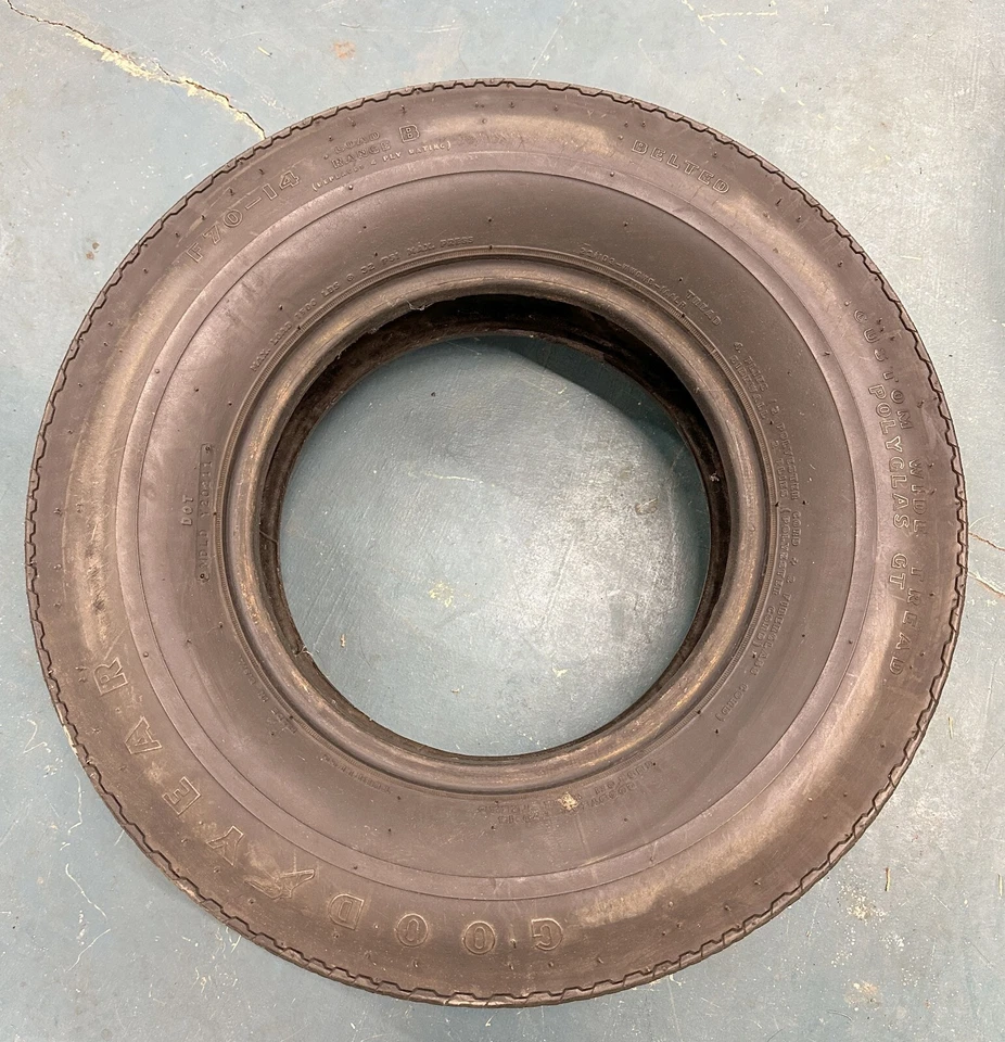 ВИНТАЖНЫЕ шины хорошего года Polyglas GT F-70 14 H-70 14 MoPar Ford Chevrolet Classic - Изображение 4 из 4