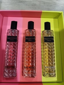 新品⭐︎未使用品VALENTINO BORN IN ROMA 50ml+15ml valentino Donna Born in Roma 0.5 oz Women's Eau de Parfum