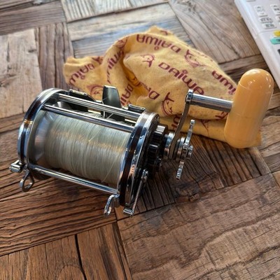 DAIWA Sea Line No.36 Bait Reel Silver Body Cream Handle Used