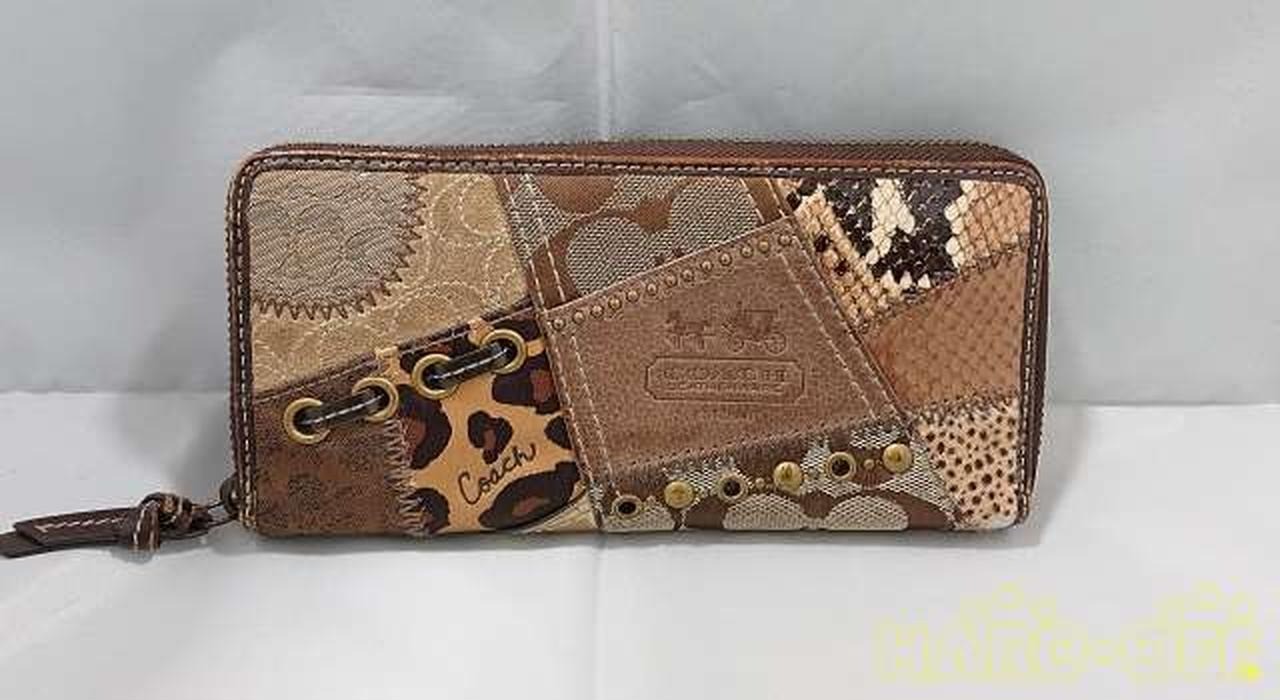 Coach Patchwork Round Zipper Wallet Multicolor 42… - image 1