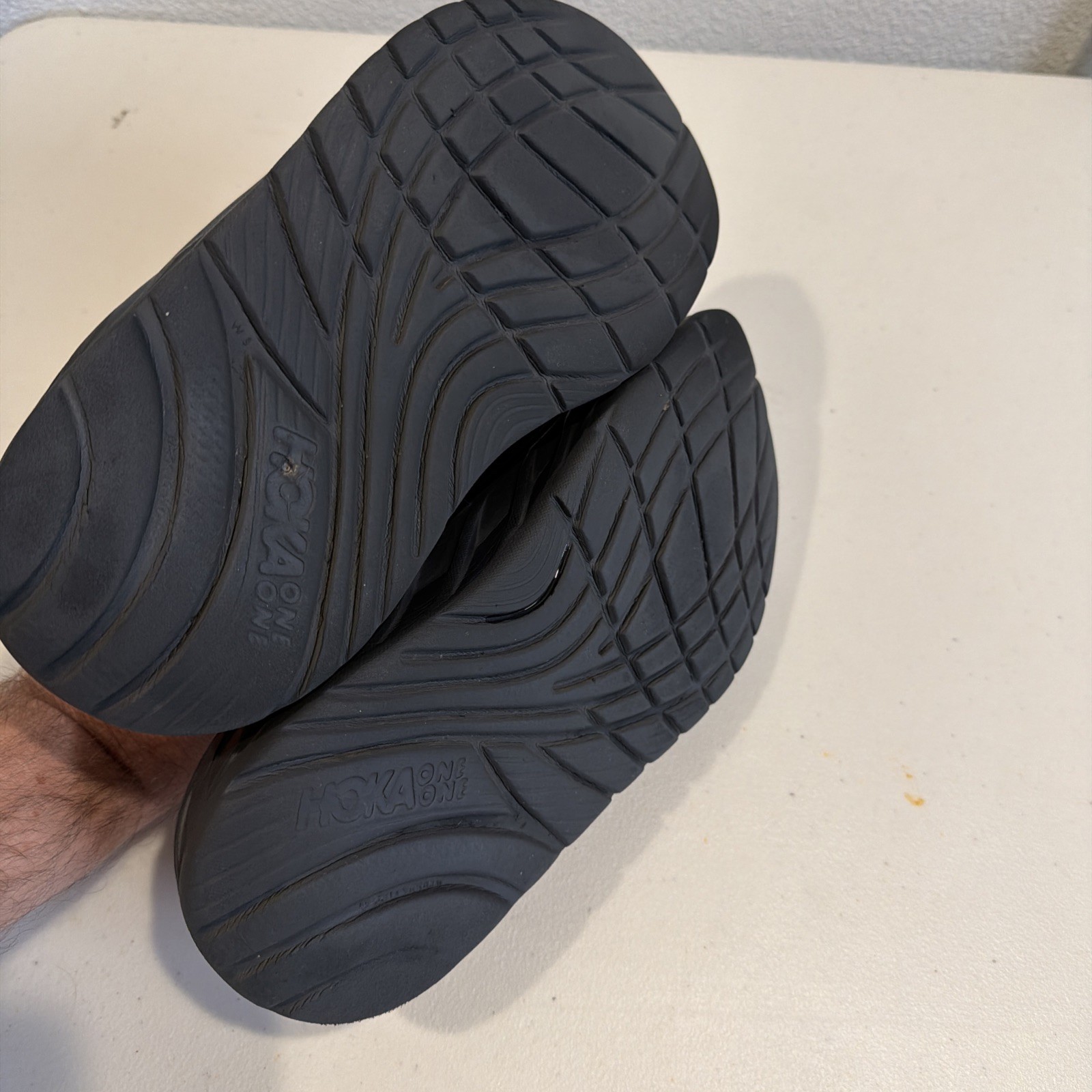 Hoka One One Ora Recovery Slide Sandals Womens Size 8 Black Comfort Sports Shoes thumbnail 4