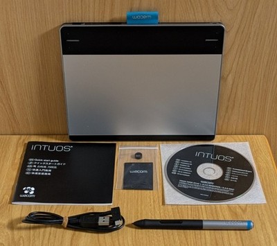Wacom CTL-480 Intuos Small Creative Pen Tablet Excellent+