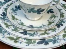 ROYAL DOULTON CHINA BURGUNDY 4 PC PLACE SETTING SET LOT