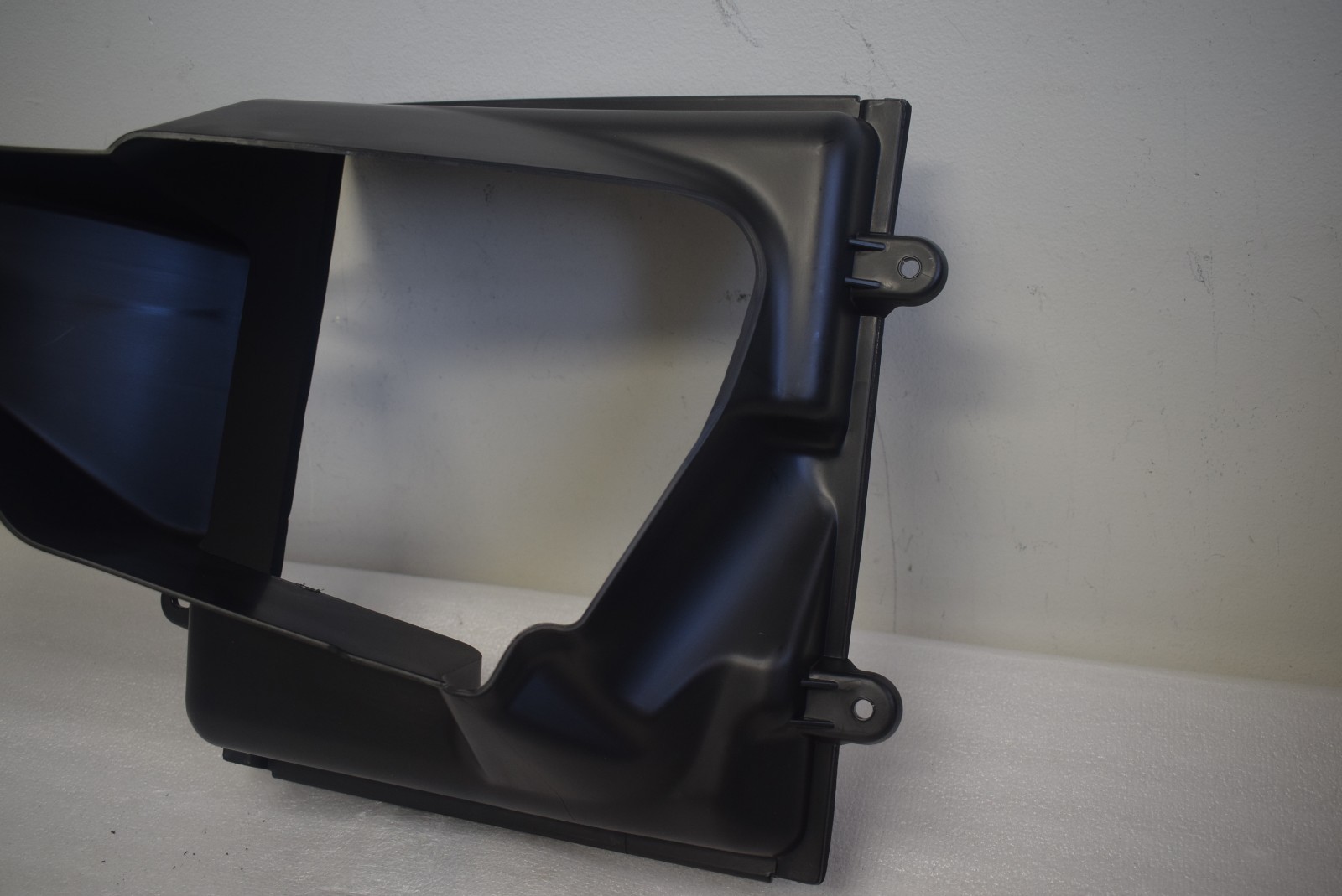 2014-2018 Maserati Ghibli RH Intercooler Air Duct OEM