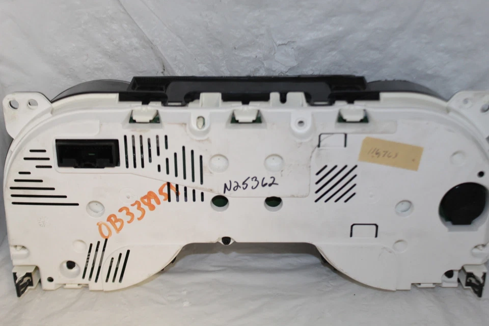 Medidores de painel de instrumentos velocímetro 2010 Ford Mustang 116.763 milhas - Imagem 2 de 3