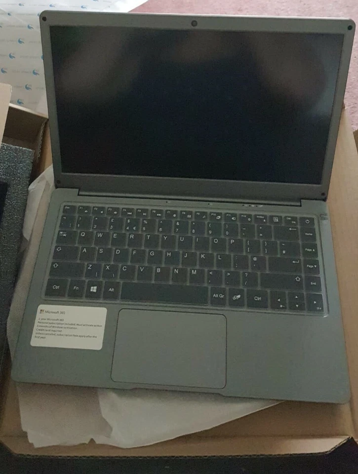 Jumper laptop, 13.5 inch screen, only been used a handful of times - Image 2 of 2