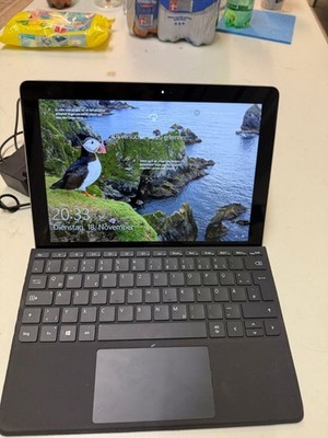 Microsoft Surface Go 128GB, WLAN, 25,4cm (10 Zoll) - Silber - gebraucht
