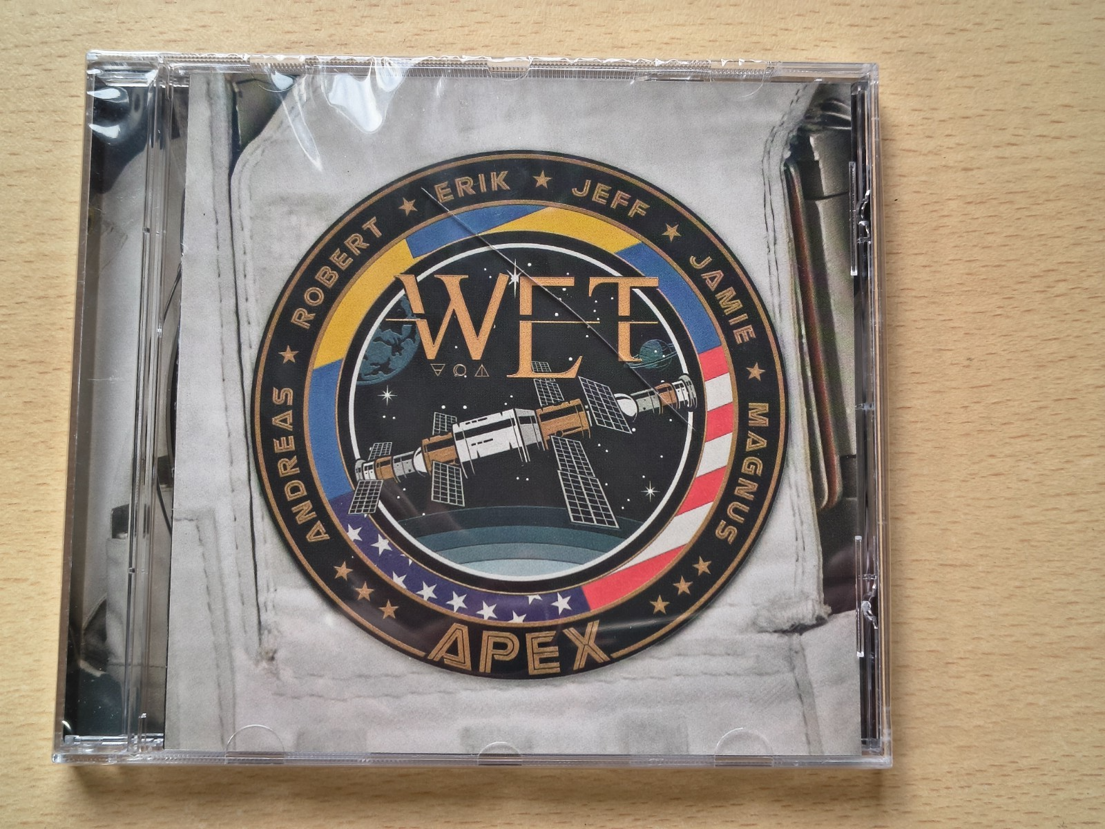WET/Apex/2025 CD Album/New/Nr MINT/Sealed