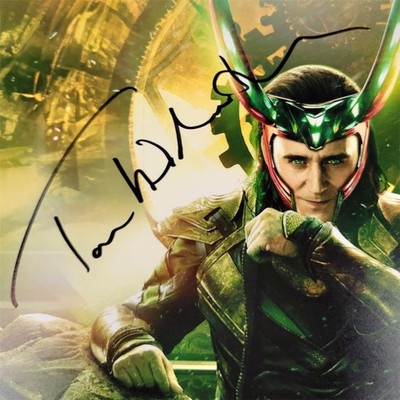 Tom Hiddleston signed Loki 11x14 photo Marvel autograph ~ Beckett