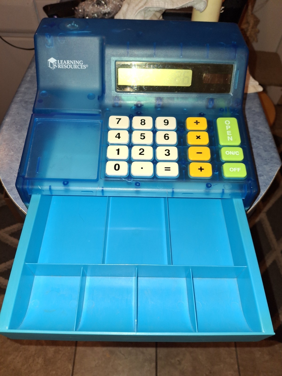 как выглядит Learning Resources Pretend Calculator Cash Register Ice Blue, Works Perfect фото
