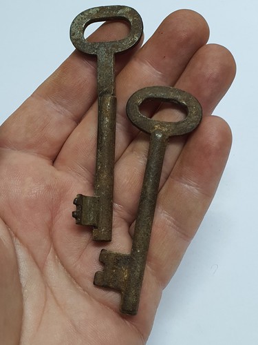 Rarest Key Antique, rare lock keys. Original shape. Good condition, 2 pieces. Set ...
