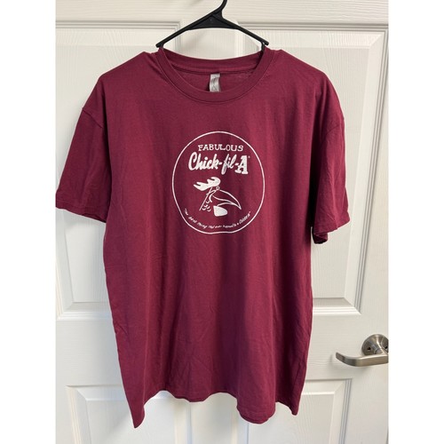 Chick-fil-A Graphic Tee Maroon Delta Platinum XL Fabulous Chick-fil-A Shirt