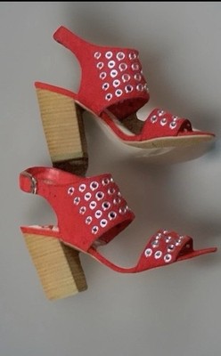 Sandals FERGALICIOUS BY FERGIE Jolene High Heel Red Fabric Buckle 6 M New