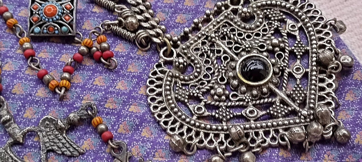 Antique tibetan hotsell jewelry