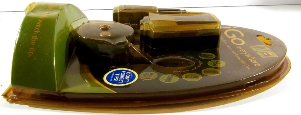 iGO Everywhere Universal Wall & Auto AC/DC Power Adapter with Retractable Cord - Image 3 of 4