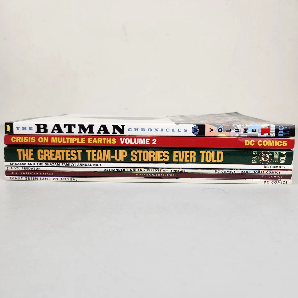 Lote de 7 novelas gráficas de cómics de DC Batman JLA Shazam Green Lantern Crisis Foto 3 de 4