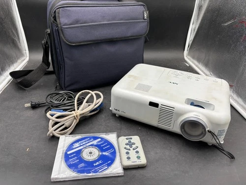 Proyector de películas LCD multimedia digital NEC VT46 - Foto 1 de 11