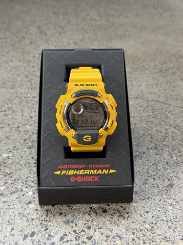 Vintage G-Shock DW-8600 Fisherman Men In Yellow Titanium MINT W/ Box & Manual
