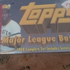 1998 Topps Baseball Cards 6