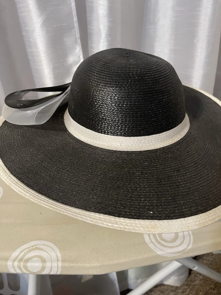 Vintage early to mid 1980’s5th Ave. black straw wide brim hat Large Chiffon Bow - Image 3 of 4