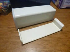 Tupperware Cheese Keeper Storage Container w/ Tray & Lid 1696-8 Vintage