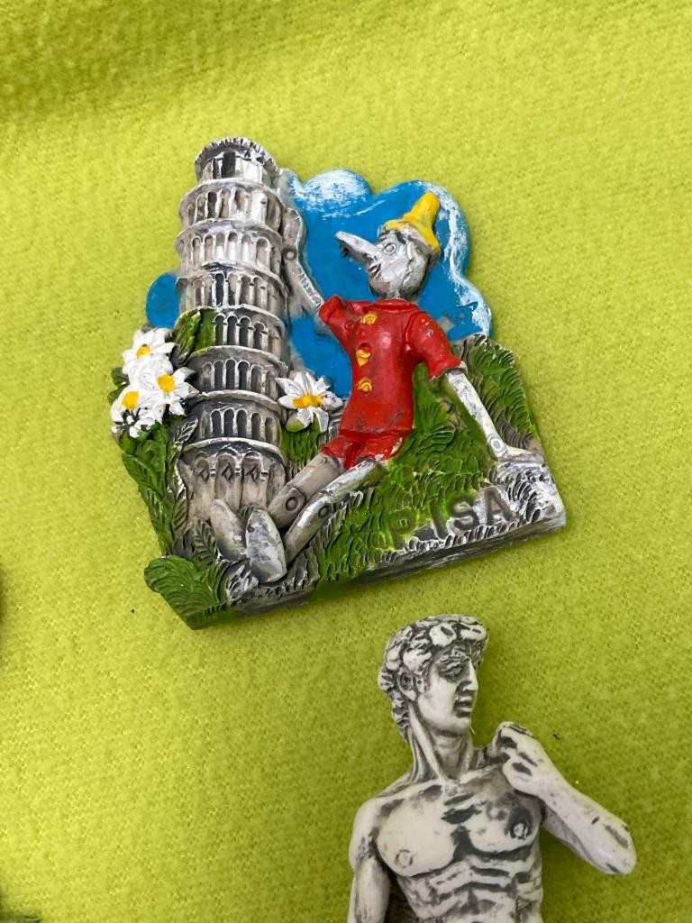 Italian Vtg Lot Of 11 Refrigerator Magnets Featuring Toscana-Pisa-Olio Di Oliva