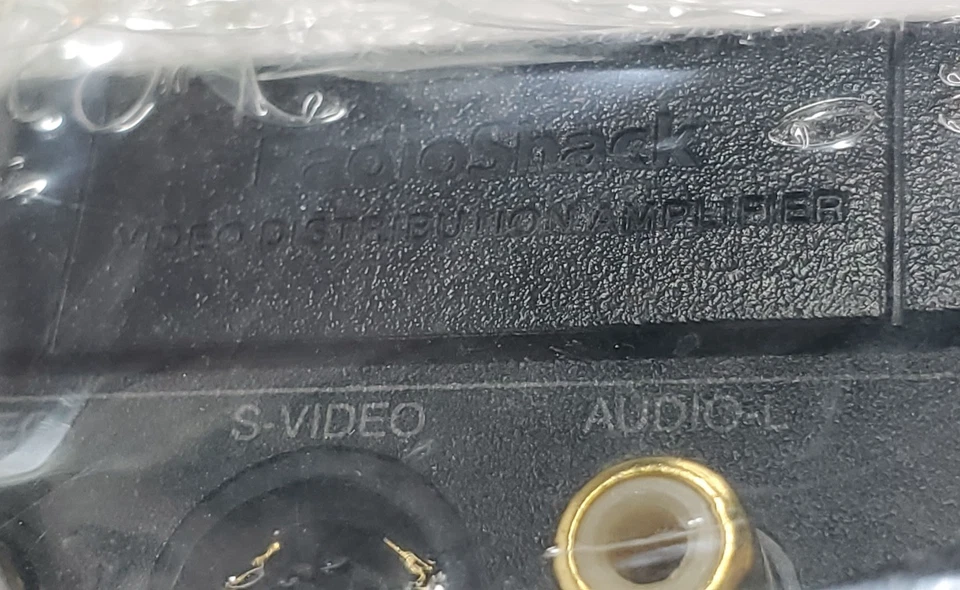 Radio Shack Video Distribution Amplifier Audio-Video Input-Output 15-1172.  - Image 4 of 4