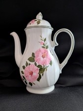 Kaffeekanne aus Porzellan der Marke Winterling Kirchenlamitz  "Wildrose"