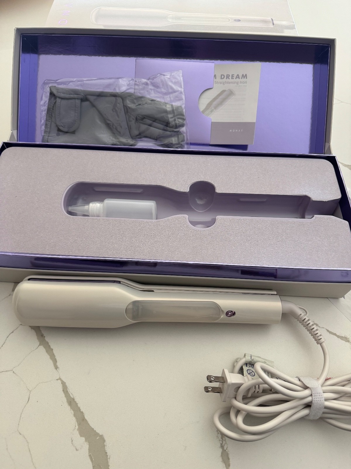 NEW in Box Monet Steam Dream Hair Straightening Iron, 30 min Auto Shut Down