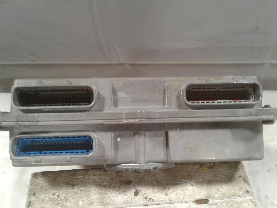 Módulo de control del motor usado se adapta a: 1995 Oldsmobile Achieva módulo de control electrónico Foto 2 de 4