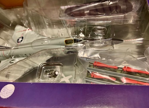 F-102A Delta Dagger - USAF 525th FIS, (England 1961) - Hobby Master - 1:72 Scale - Picture 5 of 10