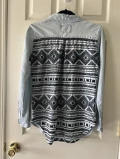 RAILS Women's Light Wash Chambray Aztec Embroidered Boho Blouse Top Shirt Sz S
