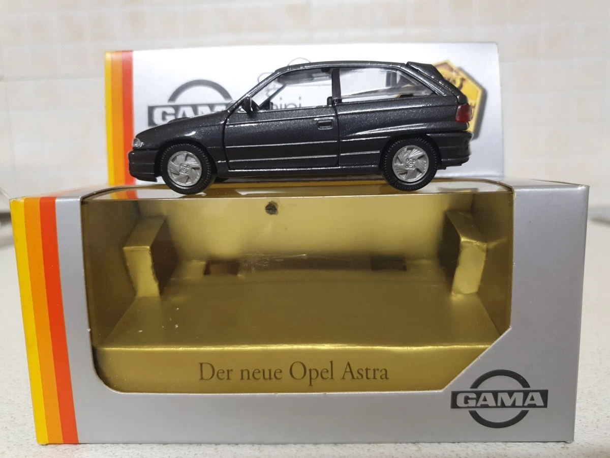 OPEL Astra GSi Gris Métal – Miniature Gama 1/43 – Occasion – Collection