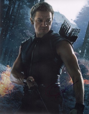 JEREMY RENNER Authentic Hand-Signed 