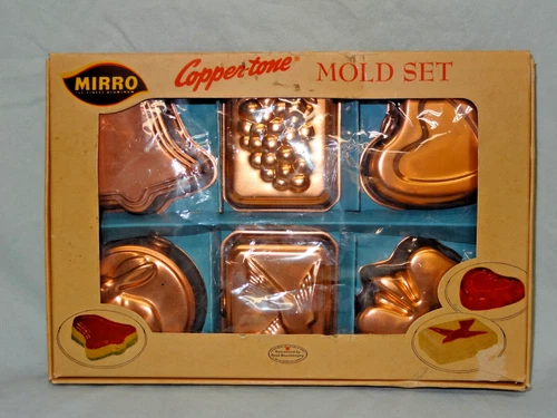 Mirro 6 Mini Copper-tone Mold Set,Wall Plaques, USA,Original Display Box,Vintage