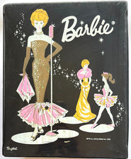 VINTAGE 1962 BARBIE DOLL BLACK VINYL WARDROBE CARRY CASE  3 DRAWERS 15 HANGERS