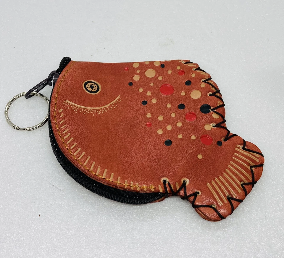 Vintage Fish Shaped Coin Pouch Wallet Water Resistant Shell 22 - Image 4 of 4