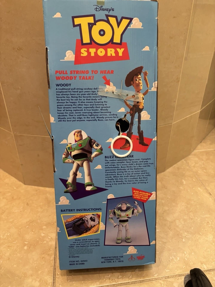 1995 ThinkWay Toy Story Boneca de Madeira Vintage Orig Puxar Corda (Precisa de Baterias) - Imagem 2 de 2