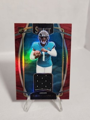 2021 Panini Select - Rookie Swatches Travis Etienne #RSW-TET Red Prizm (MEM, RC)