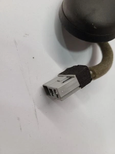 Antena montada en techo KIA RIO 2012-2017 Foto 3 de 4