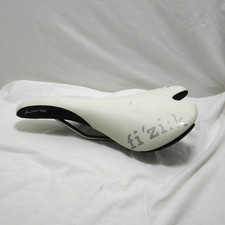 Fizik Aliante 8 White/Black Road Bike Saddle ...