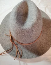 100% Wool Altar'd State Wode Brimmed Fedora Hat Womens One Size fits All