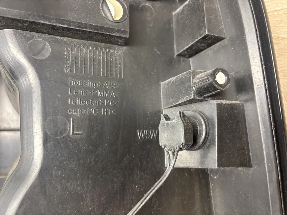 RANGE LAND ROVER LR4 OEM 10-16 LUZ TRASERA TRASERA IZQUIERDA LADO DEL CONDUCTOR LED Foto 3 de 3