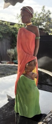 Soul Journeys A Sister s Care Mashavu handbemalte Figur mit Box